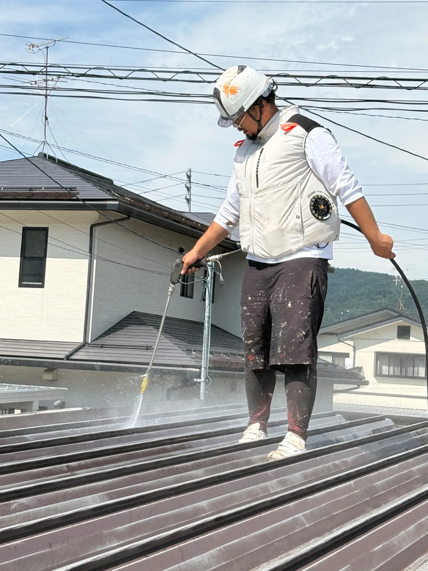 屋根塗装で断熱性を高める山形県の寒暖差対策と費用比較ガイド